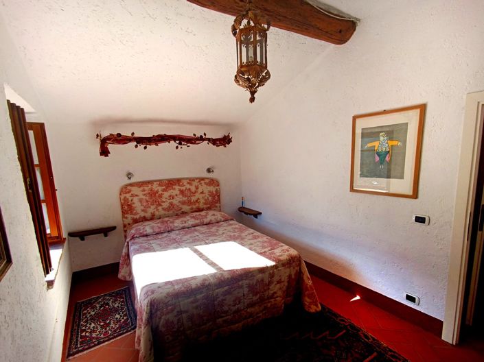 Image No.24-3 Bed House for sale