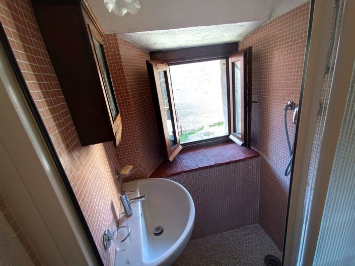 Image No.26-3 Bed House for sale