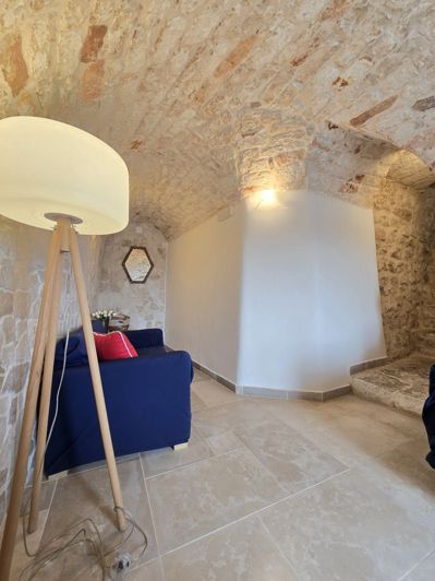 Image No.28-1 Bed House for sale