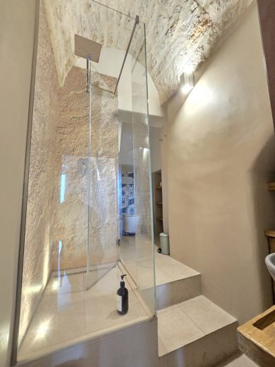 Image No.7-1 Bed House for sale