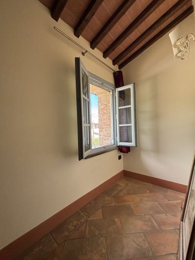 Image No.20-2 Bed Apartment for sale