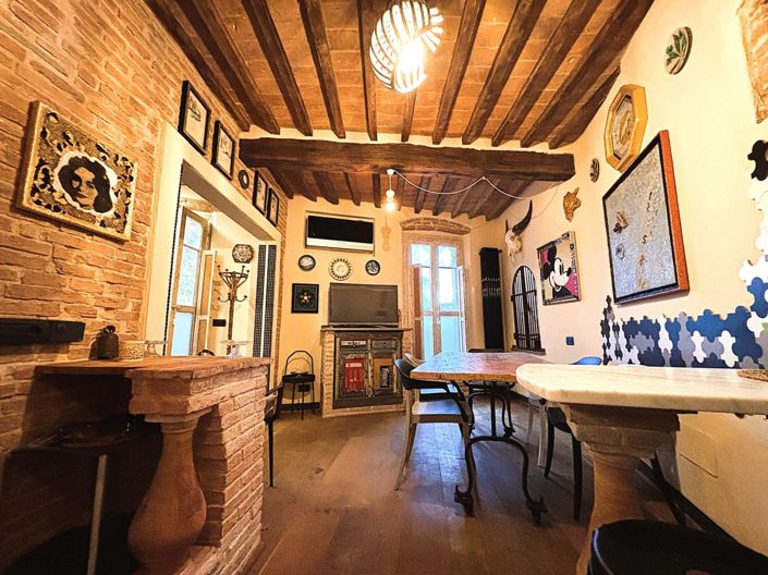 Image No.5-2 Bed House for sale