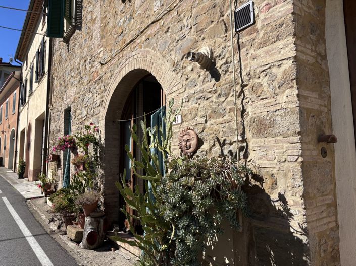 Image No.2-3 Bed House for sale