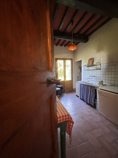 Image No.17-5 Bed House for sale