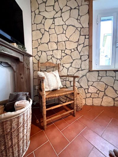 Image No.25-2 Bed House for sale