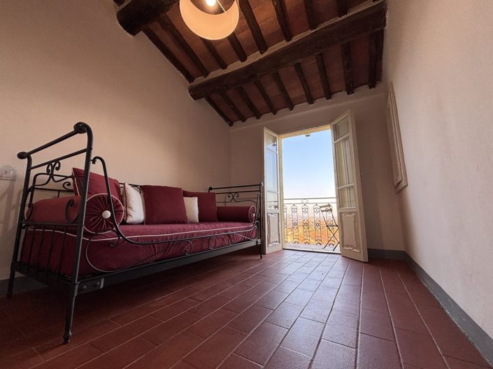 Image No.14-2 Bed House for sale