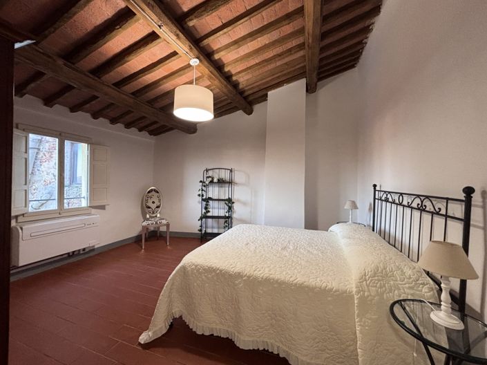 Image No.20-2 Bed House for sale