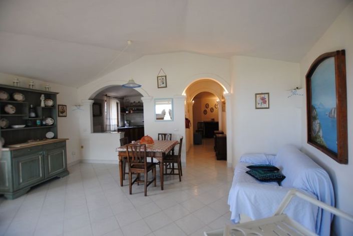 Image No.10-4 Bed House for sale