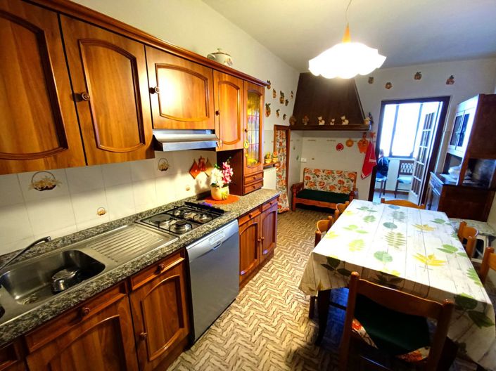 Image No.14-5 Bed House for sale