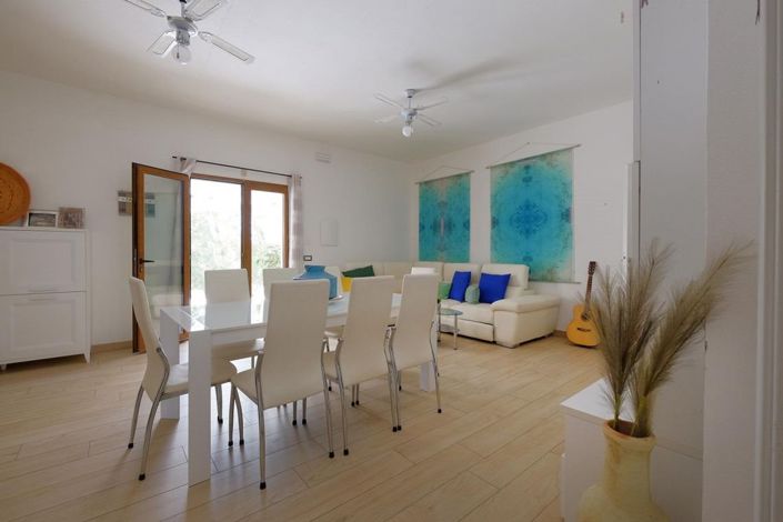 Image No.6-5 Bed House for sale