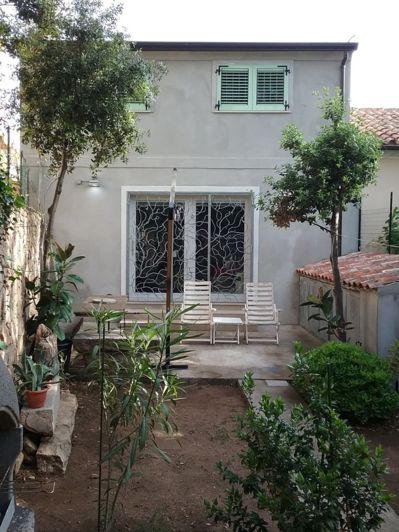 Image No.6-2 Bed House for sale