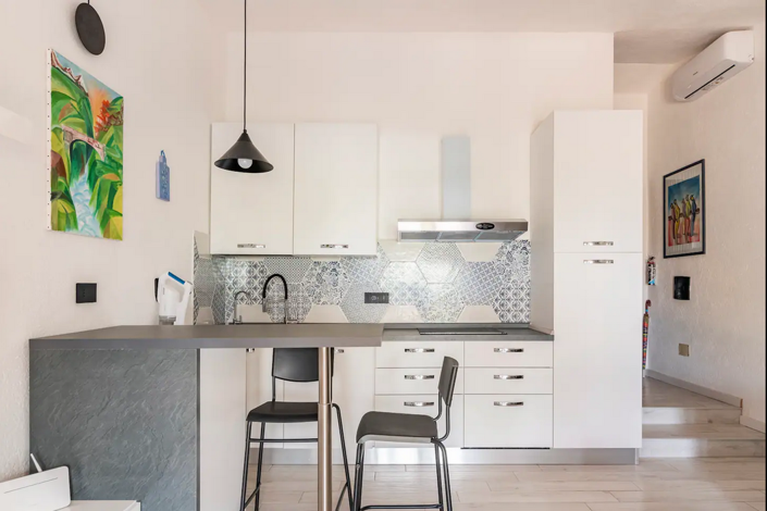 Image No.9-1 Bed House for sale