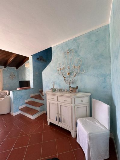 Image No.13-2 Bed House for sale