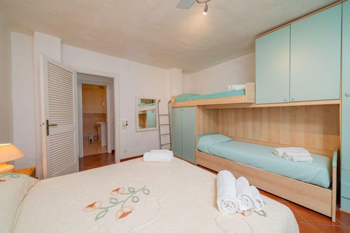 Image No.20-3 Bed Apartment for sale