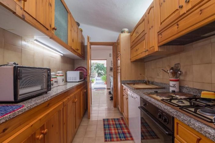 Image No.14-3 Bed House for sale