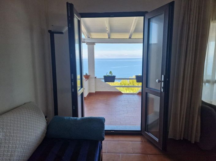 Image No.18-4 Bed House for sale