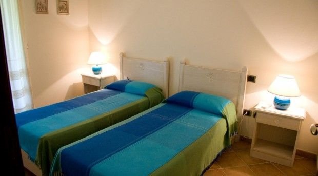 Image No.21-4 Bed House for sale