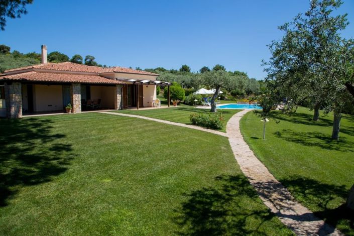 Image No.3-4 Bed House for sale