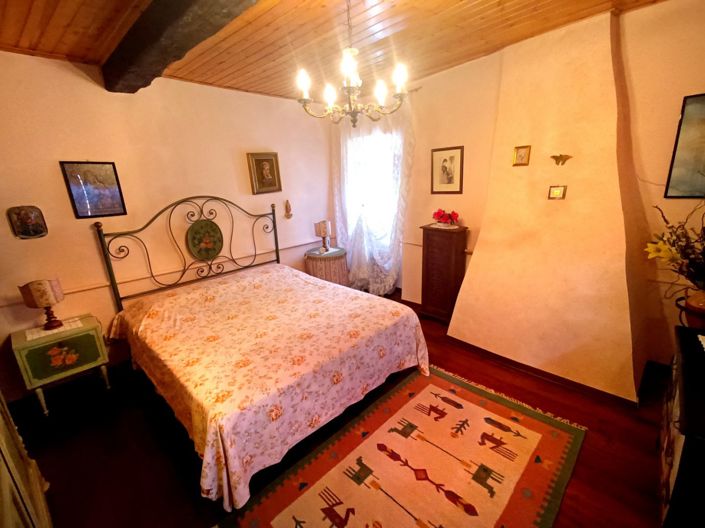 Image No.16-3 Bed House for sale