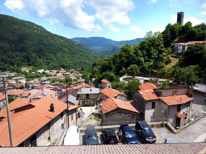 Image No.6-4 Bed House for sale