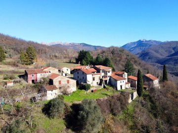 d1735040520251423001