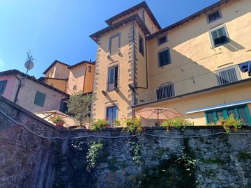 d1733040520251411106