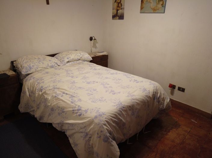 Image No.17-1 Bed House for sale