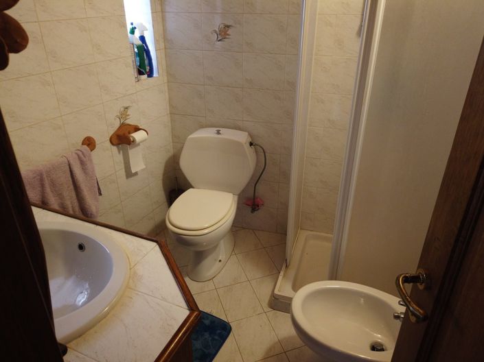 Image No.19-1 Bed House for sale