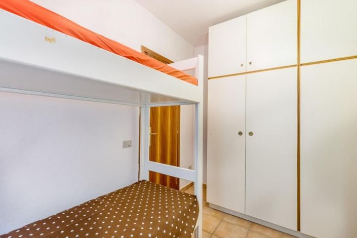 Image No.15-4 Bed House for sale