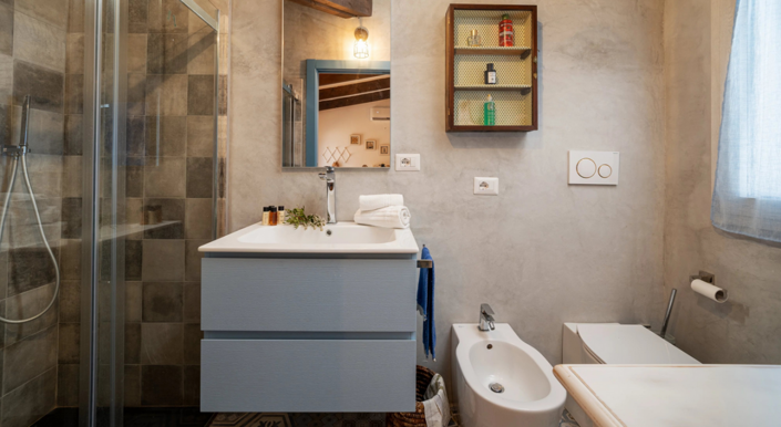 Image No.27-5 Bed House for sale