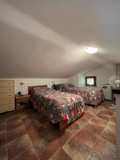 Image No.23-3 Bed House for sale