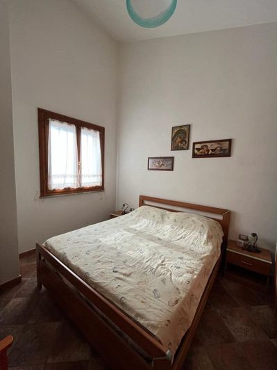 Image No.26-3 Bed House for sale