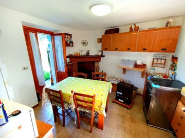 d18441805202510391715