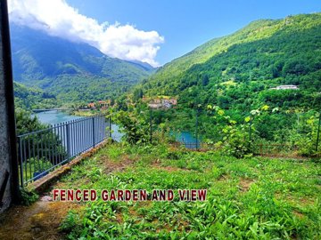 d1844180520251039179