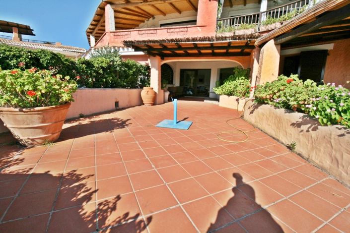 Image No.19-3 Bed House for sale