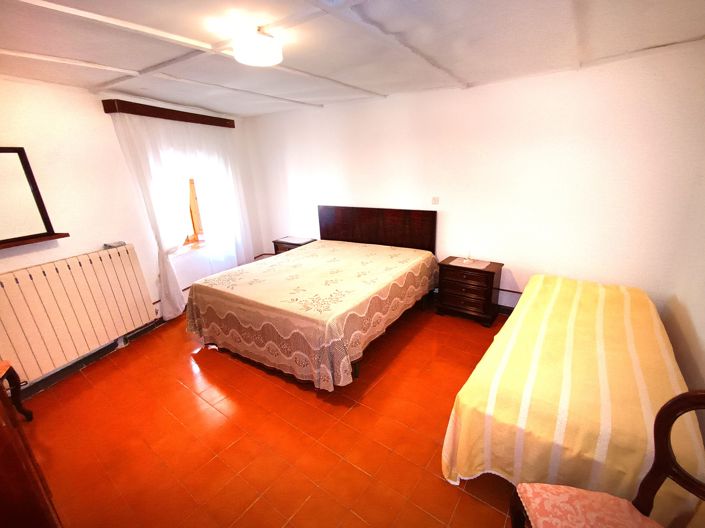 Image No.19-5 Bed House for sale