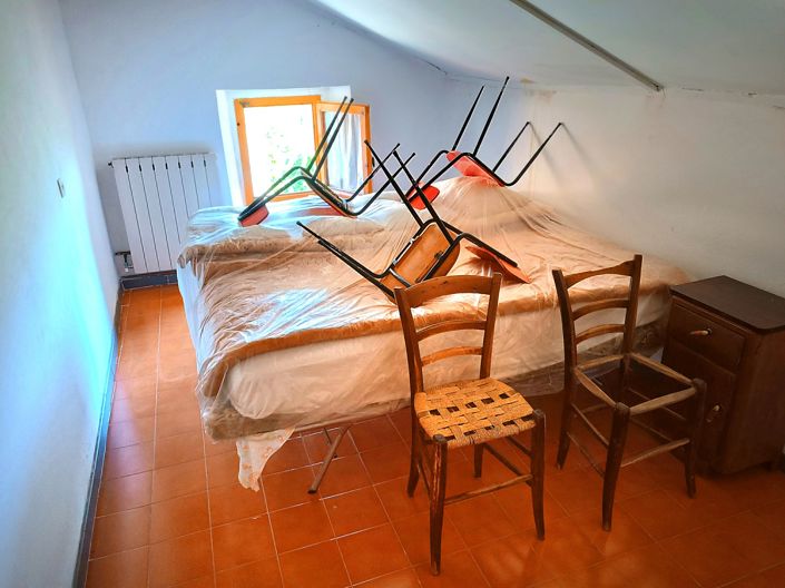 Image No.21-5 Bed House for sale