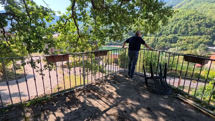 Image No.14-19 Bed Hotel for sale