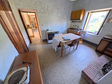 vendita-gruppo-di-fabbricati-lucca-rif-grf-18