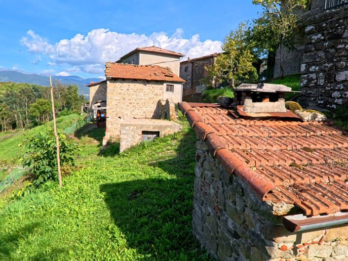 Image No.4-4 Bed Country House for sale