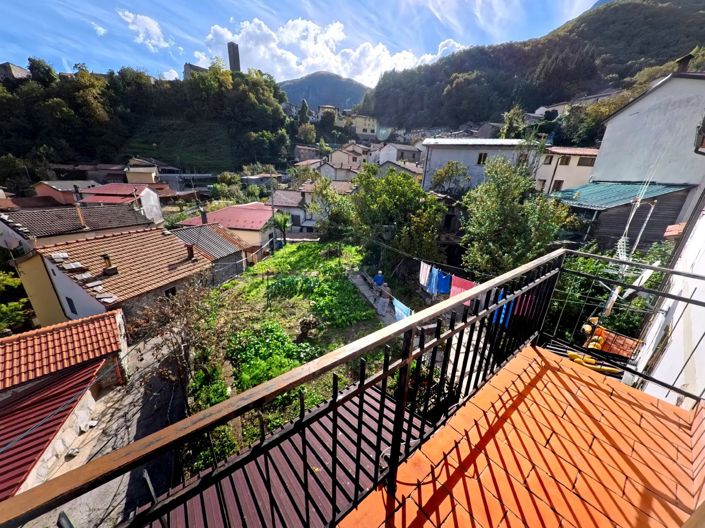 Image No.22-5 Bed House for sale