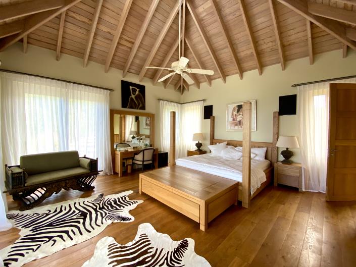 Image No.10-4 Bed Villa / Detached for sale