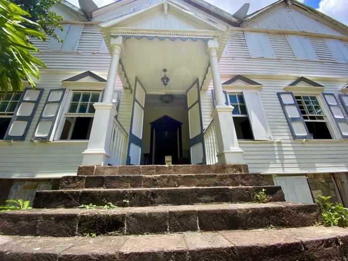 Image No.2-5 Bed Country House for sale