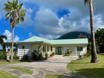 1 - Nevis, Country House