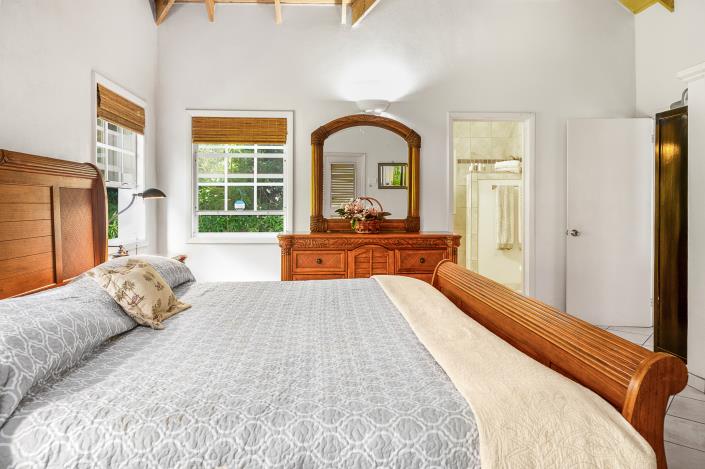 Image No.12-3 Bed Villa / Detached for sale