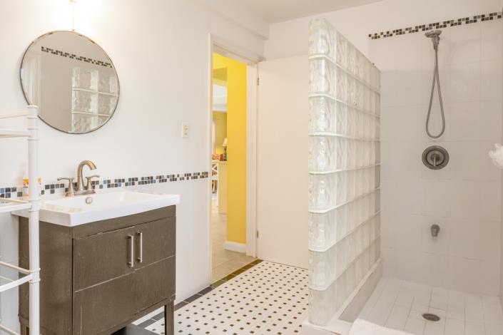 Image No.33-4 Bed Villa / Detached for sale