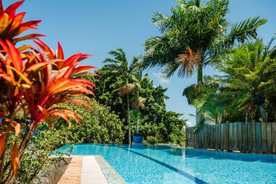 2025_03_26_StKittsNevisRealty_BleuEtBlanc_WebReady-24