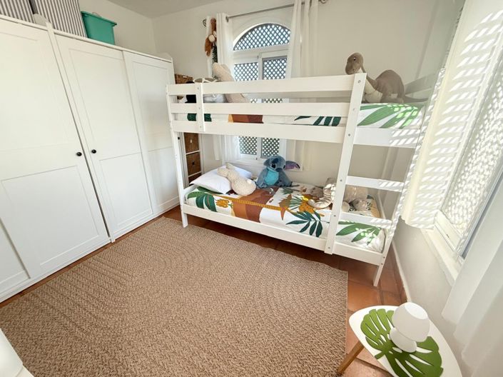 Image No.25-3 Bed Apartment for sale