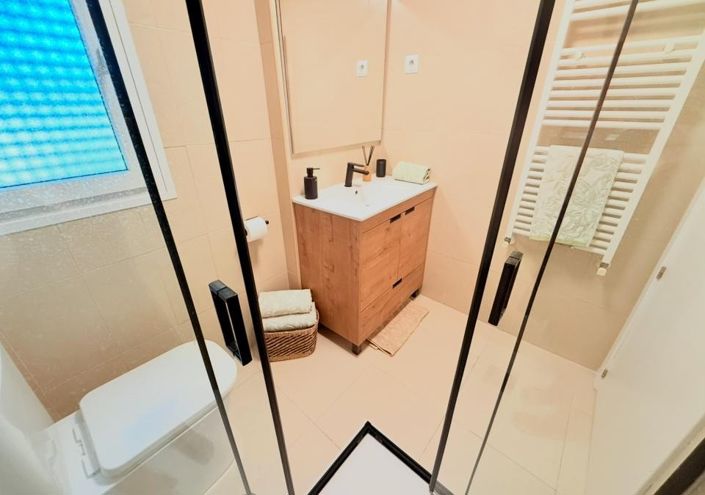 Image No.29-3 Bed Apartment for sale