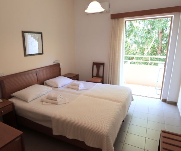 Image No.18-Maison de 21 chambres à vendre à Stoupa